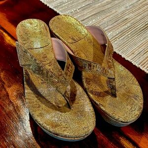 Stuart Weitzman wedge, platform flip flop